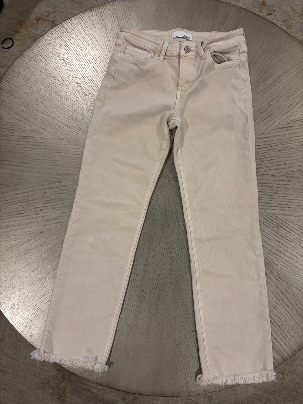 Vervet Women’s Ankle Crop Jeans in Light Beige -